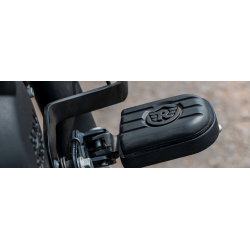 Deluxe Footpegs black