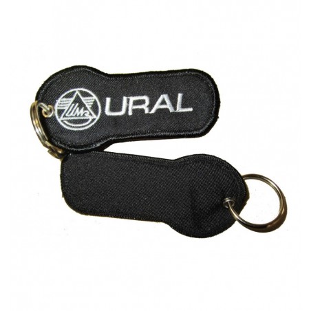 Schlüsselanhänger schwarz mit URAL Logo