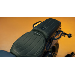 Black Signature Passenger Seat Shotgun 650