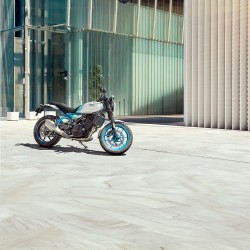 Guerrilla 450 Brava Blue - yused